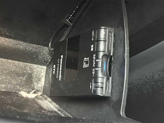 クライスラー・ジープ ジープ レネゲード トレイルホーク 青森県 2015(平27)年 17.5万km 赤 Carrozzeria製ポータブルメモリーナビ（AVIC-MRP600）/１７インチ純正AW付サマータイヤ積載/４WD/革巻きステアリング/ワンセグテレビ/バックカメラ/後方コーナーセンサー/ABS/横滑り防止装置/ダウンヒルアシストコントロール/車線逸脱防止/オートライト/純正フロアマット/MTモード付AT/クルーズコントロール/ETC/ダブルエアバッグ/ルーフレール