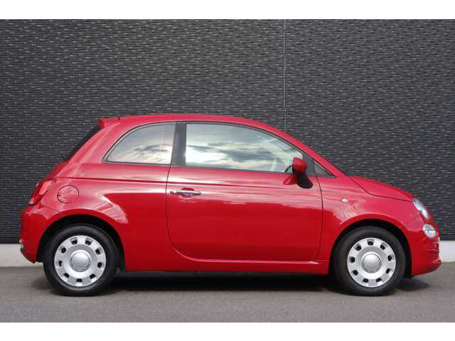 フィアット ５００ 1．2 ポップ 大分県 2019(平31)年 5.4万km パソドプレレッド 保証書　/取扱説明書　/純正ディスプレイオーディオ　/ＡｐｐｌｅＣａｒＰｌａｙ　/Ｂｌｕｅｔｏｏｔｈ　/ＵＳＢ　/赤革シートカバー　/ハロゲンライト　/リアフォグ　/社外フロアマット　/ＥＴＣ　