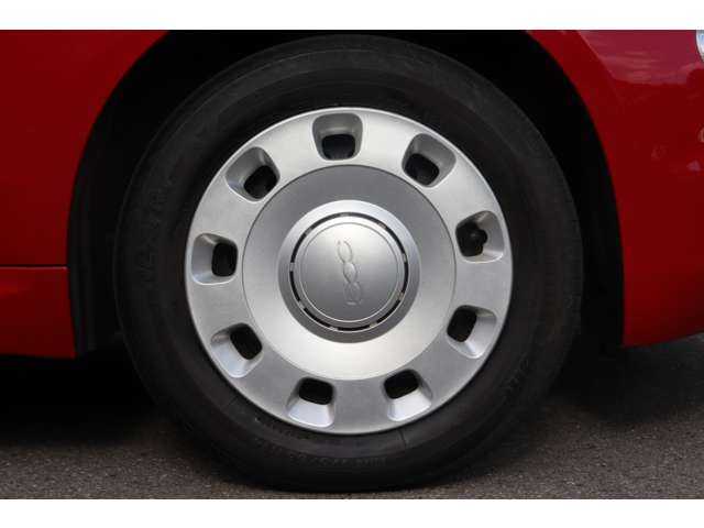 フィアット ５００ 1．2 ポップ 大分県 2019(平31)年 5.4万km パソドプレレッド 保証書　/取扱説明書　/純正ディスプレイオーディオ　/ＡｐｐｌｅＣａｒＰｌａｙ　/Ｂｌｕｅｔｏｏｔｈ　/ＵＳＢ　/赤革シートカバー　/ハロゲンライト　/リアフォグ　/社外フロアマット　/ＥＴＣ　