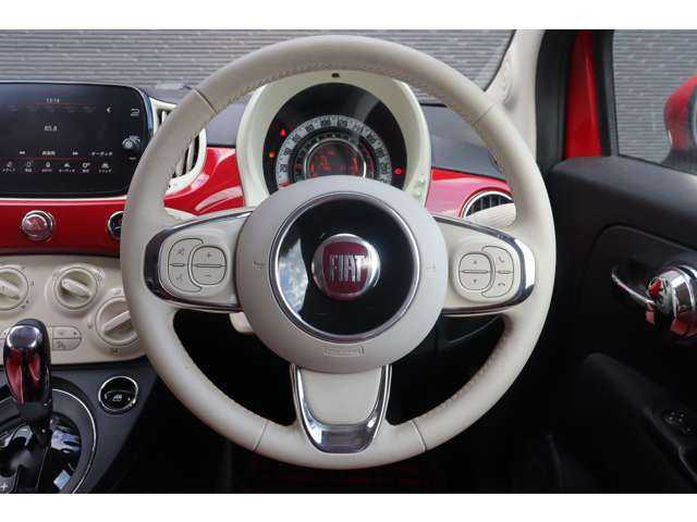フィアット ５００ 1．2 ポップ 大分県 2019(平31)年 5.4万km パソドプレレッド 保証書　/取扱説明書　/純正ディスプレイオーディオ　/ＡｐｐｌｅＣａｒＰｌａｙ　/Ｂｌｕｅｔｏｏｔｈ　/ＵＳＢ　/赤革シートカバー　/ハロゲンライト　/リアフォグ　/社外フロアマット　/ＥＴＣ　