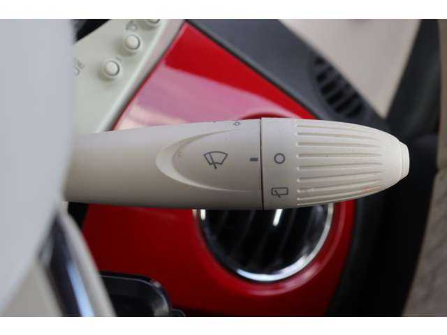 フィアット ５００ 1．2 ポップ 大分県 2019(平31)年 5.4万km パソドプレレッド 保証書　/取扱説明書　/純正ディスプレイオーディオ　/ＡｐｐｌｅＣａｒＰｌａｙ　/Ｂｌｕｅｔｏｏｔｈ　/ＵＳＢ　/赤革シートカバー　/ハロゲンライト　/リアフォグ　/社外フロアマット　/ＥＴＣ　