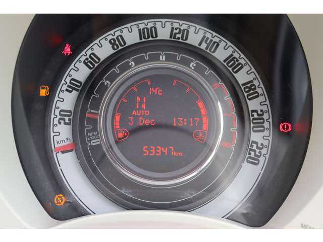 フィアット ５００ 1．2 ポップ 大分県 2019(平31)年 5.4万km パソドプレレッド 保証書　/取扱説明書　/純正ディスプレイオーディオ　/ＡｐｐｌｅＣａｒＰｌａｙ　/Ｂｌｕｅｔｏｏｔｈ　/ＵＳＢ　/赤革シートカバー　/ハロゲンライト　/リアフォグ　/社外フロアマット　/ＥＴＣ　