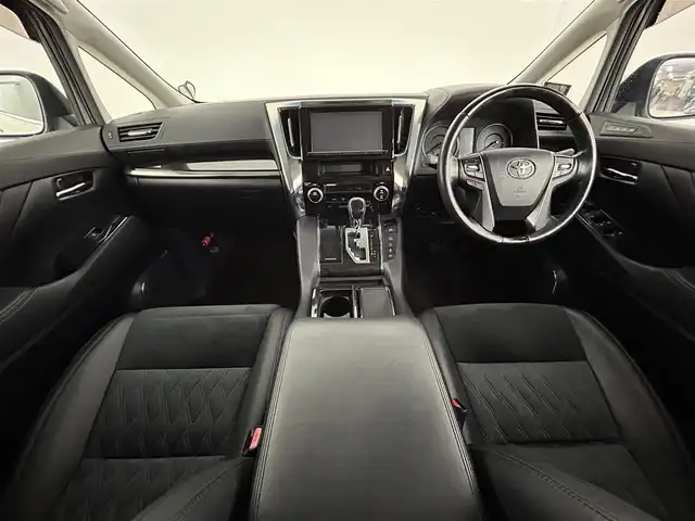 トヨタ アルファード S Cパッケージ 道央・札幌 2016(平28)年 7.1万km ラグジュアリーホワイトパールクリスタルシャインガラスフレーク ・４WD/・寒冷地仕様/・モデリスタエアロ/・モデリスタグリル/・純正SDナビ/　CD／DVD／Bluetooth／フルセグ/・純正フリップダウンモニター/・純正ビルトインETC/・社外前後ドライブレコーダー/・純正エンジンスターター/・両側パワースライドドア/・電動リアゲート/・クルーズコントロール/・アイドリングストップ/・横滑り防止装置/・ステアリングヒーター/・前後コーナーセンサー/・オートブレーキホールド/・パワーシート/・運転席シートメモリー/・自動防眩ミラー/・LEDヘッドライト/・フォグライト/・スマートキー/・プッシュスタート