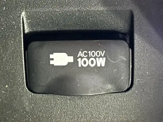 トヨタ アルファード S Cパッケージ 道央・札幌 2016(平28)年 7.1万km ラグジュアリーホワイトパールクリスタルシャインガラスフレーク ・４WD/・寒冷地仕様/・モデリスタエアロ/・モデリスタグリル/・純正SDナビ/　CD／DVD／Bluetooth／フルセグ/・純正フリップダウンモニター/・純正ビルトインETC/・社外前後ドライブレコーダー/・純正エンジンスターター/・両側パワースライドドア/・電動リアゲート/・クルーズコントロール/・アイドリングストップ/・横滑り防止装置/・ステアリングヒーター/・前後コーナーセンサー/・オートブレーキホールド/・パワーシート/・運転席シートメモリー/・自動防眩ミラー/・LEDヘッドライト/・フォグライト/・スマートキー/・プッシュスタート