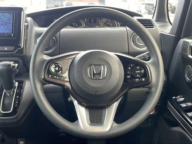 ホンダ Ｎ ＢＯＸ カスタム G L ホンダセンシング 青森県 2017(平29)年 5万km プレミアムホワイトパールⅡ 4WD/社外SDナビ・フルセグTV/CD・DVD・Bluetooth・SD/バックカメラ/両側パワースライドドア/ビルトインETC/前席シートヒーター/ホンダセンシング/衝突軽減ブレーキ/追従クルーズコントロール/レーンキープアシスト/オートハイビーム/サイドカーテンエアバック/コーナーセンサー/LEDヘッドライト/LEDフォグライト/スマートキー