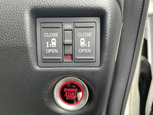 ホンダ Ｎ ＢＯＸ カスタム G L ホンダセンシング 青森県 2017(平29)年 5万km プレミアムホワイトパールⅡ 4WD/社外SDナビ・フルセグTV/CD・DVD・Bluetooth・SD/バックカメラ/両側パワースライドドア/ビルトインETC/前席シートヒーター/ホンダセンシング/衝突軽減ブレーキ/追従クルーズコントロール/レーンキープアシスト/オートハイビーム/サイドカーテンエアバック/コーナーセンサー/LEDヘッドライト/LEDフォグライト/スマートキー