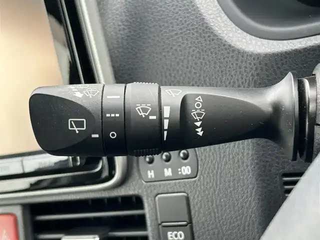トヨタ ヴォクシー ZS 煌 岡山県 2016(平28)年 5.6万km ホワイトパールクリスタルシャイン 純正ＳＤナビ/フルセグＴＶ/CD／DVD／SD再生/Bluetooth接続/バックカメラ/ETC/両側パワースライドドア/レーンキープアシスト/衝突軽減ブレーキ/オートハイビーム/前後ドライブレコーダー/アイドリングストップ/コーナーセンサー/電動格納ウインカーミラー/プッシュスタート/ドアバイザー/ISOFIX/LEDヘッドライト