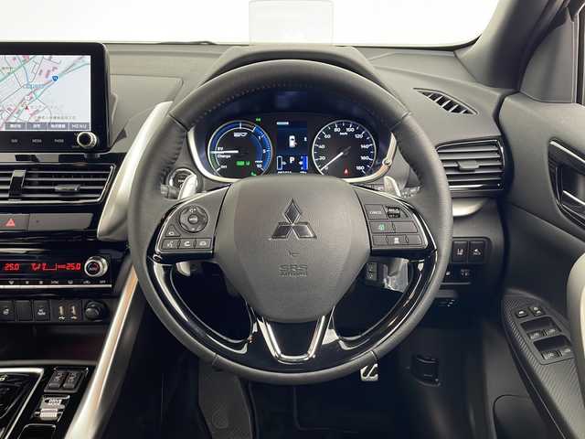 三菱 エクリプス クロス ＰＨＥＶ P 秋田県 2024(令6)年 0.3万km ホワイトダイヤモンド 4WD/サンルーフ/純正ナビ/（AM/FM/BT/TV）/全方位カメラ/前後ドライブレコーダー/前後コーナーセンサー/電動パーキングブレーキ/オートホールド/ハーフレザーシート/全席シートヒーター/ステアリングヒーター/パワーバックドア/AC1500W/パドルシフト/マイパイロット/衝突被害軽減ブレーキ/レーンキープアシスト/レーダークルーズコントロール/ETC/純正18インチアルミホイール