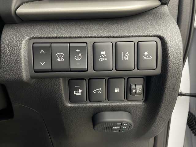 三菱 エクリプス クロス ＰＨＥＶ P 秋田県 2024(令6)年 0.3万km ホワイトダイヤモンド 4WD/サンルーフ/純正ナビ/（AM/FM/BT/TV）/全方位カメラ/前後ドライブレコーダー/前後コーナーセンサー/電動パーキングブレーキ/オートホールド/ハーフレザーシート/全席シートヒーター/ステアリングヒーター/パワーバックドア/AC1500W/パドルシフト/マイパイロット/衝突被害軽減ブレーキ/レーンキープアシスト/レーダークルーズコントロール/ETC/純正18インチアルミホイール