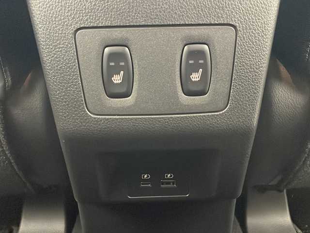 三菱 エクリプス クロス ＰＨＥＶ P 秋田県 2024(令6)年 0.3万km ホワイトダイヤモンド 4WD/サンルーフ/純正ナビ/（AM/FM/BT/TV）/全方位カメラ/前後ドライブレコーダー/前後コーナーセンサー/電動パーキングブレーキ/オートホールド/ハーフレザーシート/全席シートヒーター/ステアリングヒーター/パワーバックドア/AC1500W/パドルシフト/マイパイロット/衝突被害軽減ブレーキ/レーンキープアシスト/レーダークルーズコントロール/ETC/純正18インチアルミホイール
