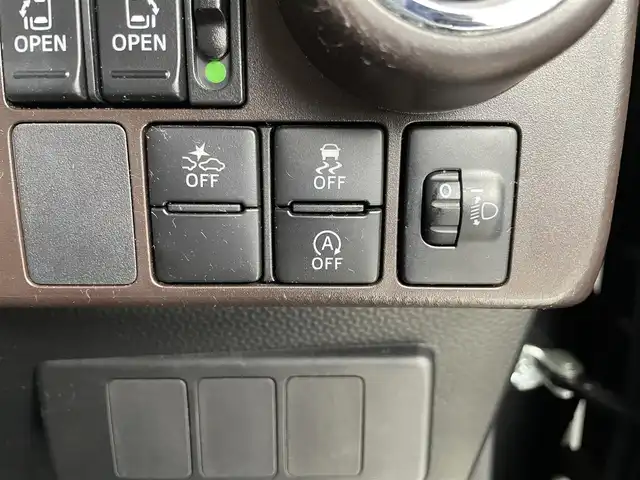 トヨタ ルーミー G S 埼玉県 2018(平30)年 3.5万km ブラックマイカメタリック 純正ナビ/(Bluetooth/CD/AUX/AM/FM)/地デジワンセグ/バックカメラ/前後ドライブレコーダー/デジタルインナーミラー/ETC/クルーズコントロール/衝突軽減ブレーキ/両側パワースライドドア/プッシュスタート/ステアリングリモコン/アイドリングストップ/電動格納ミラー/ウィンカーミラー/フロントフォグランプ/純正フロアマット/純正ドアバイザー