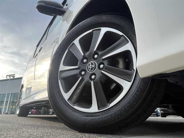 トヨタ ヴォクシー ZS 煌 徳島県 2018(平30)年 8.9万km ホワイトパールクリスタルシャイン ワンオーナー/純正ナビ/Bluetooth/バックカメラ/フリップダウンモニター/両側パワースライドドア/セーフティセンス/・プリクラッシュセーフティシステム/・レーンディパーチャーアラート/・オートマチックハイビーム/・先行車発進告知機能/クルーズコントロール/LEDヘッドライト/純正16インチAW/純正ビルトインETC2.0/革巻きステアリングホイール/左右独立温度調整オートエアコン/リアオートエアコン/サンシェード/横滑り防止装置/盗難防止装置/スマートエントリー/プッシュスタートシステム/純正フロアマット/登録時走行距離：88485km