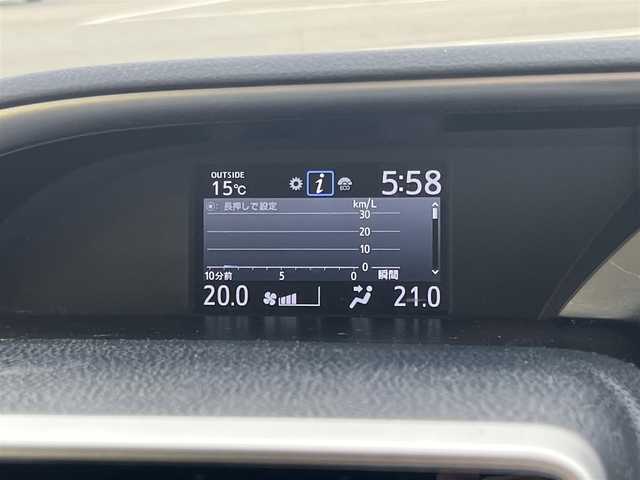 トヨタ ヴォクシー ZS 煌 徳島県 2018(平30)年 8.9万km ホワイトパールクリスタルシャイン ワンオーナー/純正ナビ/Bluetooth/バックカメラ/フリップダウンモニター/両側パワースライドドア/セーフティセンス/・プリクラッシュセーフティシステム/・レーンディパーチャーアラート/・オートマチックハイビーム/・先行車発進告知機能/クルーズコントロール/LEDヘッドライト/純正16インチAW/純正ビルトインETC2.0/革巻きステアリングホイール/左右独立温度調整オートエアコン/リアオートエアコン/サンシェード/横滑り防止装置/盗難防止装置/スマートエントリー/プッシュスタートシステム/純正フロアマット/登録時走行距離：88485km