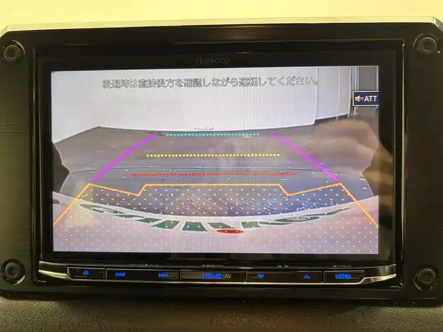 スズキ ジムニー シエラ JC 愛媛県 2024(令6)年 0.4万km ジャングルグリーン ・衝突軽減ブレーキ/・レーンアシスト/・社外メモリーナビ/・フルセグテレビ/Bluetooth/USB/・バックカメラ/・ドライブレコーダー/・ETC/・シートヒーター/・シートカバー/・クルーズコントロール/・スマートキー/・LEDヘッドライト