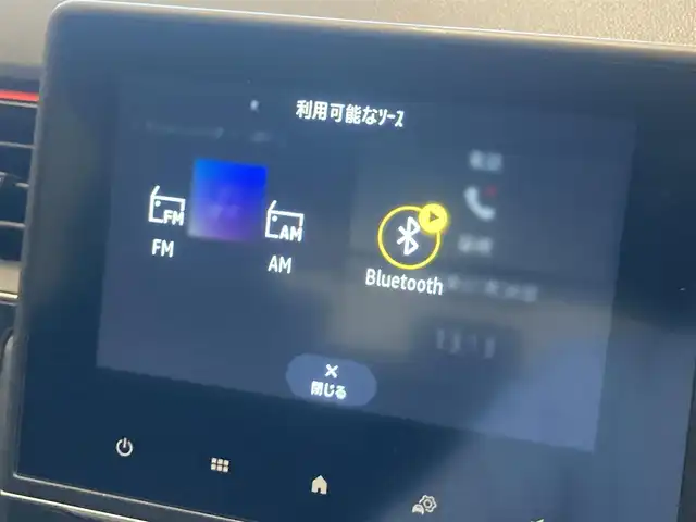 ルノー ルノー アルカナ RSライン マイルドハイブリッド 熊本県 2022(令4)年 1.7万km 白 ・スマートキー/・プッシュスタート/・アクティブブレーキ/・車間距離警告/・標識認識/・レーンキープアシスト/・ブラインドスポットモニター/・前後パークアシスト/・サイドパークアシスト/・リアクロストラフィックアラート/・クルーズコントロール(追従式)/・ハーフレザーシート/・前席パワーシート/・前席シートイーター/・ハンドルヒーター /・純正ディスプレイオーディオ/　【Bluetooth・USB・AppleCarPlay・AndroidAuto】/・全方位カメラ/・ETC/・ドライブレコーダー(前方録画)/・LEDヘッドランプ/・純正マット/・保証書/取説