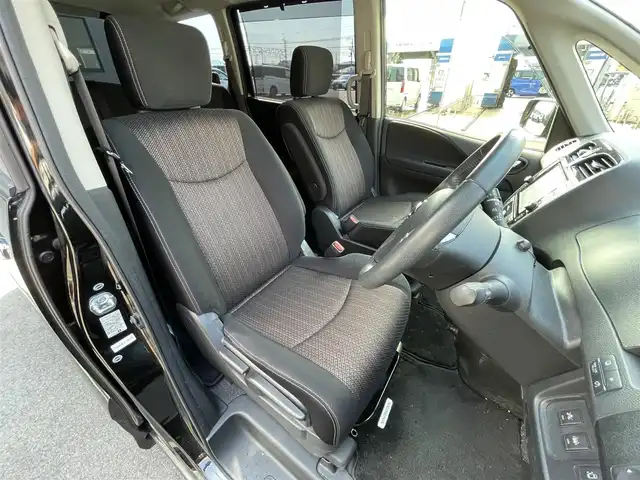 日産 セレナ HWS S HV Vセレ +Sefty Aセーフ 滋賀県 2015(平27)年 8.9万km ダイヤモンドブラック 純正9インチナビ/(CD/DVD/フルセグ/Bluetooth)/アラウンドビューモニター/フリップダウンモニター/両側電動/アイドリングストップ/ETC/LEDヘッドライト/オートライト
