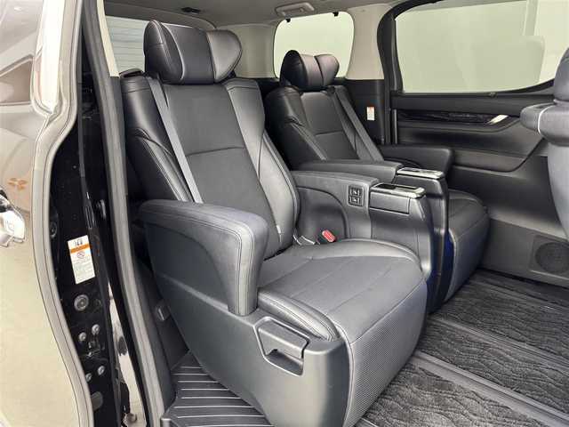 トヨタ ヴェルファイア Z Gエディション 福岡県 2018(平30)年 7.3万km バーニングブラッククリスタルシャインガラスフレーク 純正９型ナビ、フルセグTV/バックカメラ　/デジタルルームミラー　/ビルトインETC/レーダークルコン　/コーナーセンサー/衝突被害軽減ブレーキ　/レーンキープ　/ＰＫＳＢ　/オートマチックハイビーム/シートベンチレーション／ヒーター　/ステアリングヒーター　/両側電動スライドドア　/パワーバックドア