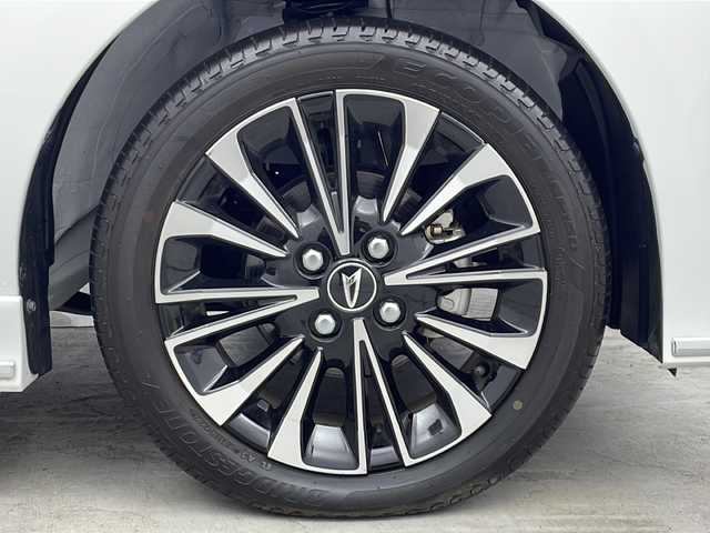 ダイハツ タント カスタム RS 愛知県 2023(令5)年 0.6万km シャイニングホワイトパール /純正10インチメモリーナビ//CD/DVD/BT/USB//フルセグTV//バックカメラ//両側パワースライドドア//ＬＥＤオートライト//前席シートヒーター//ハーフレザーシート//スマートキー//衝突軽減ブレーキ//クリアランスソナー//アイドリングストップ//純正15インチＡＷ//横滑り防止//オートリトラクタブルウィンカー//フロアマット//革巻きステア//ステアスイッチ//ロールサンシェード//オートホールド//保証書//取説//スペアスマートキー