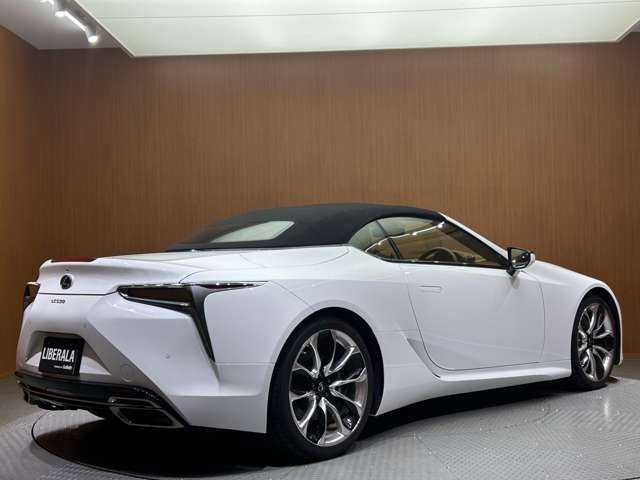 レクサス ＬＣ 500 コンバーチブル 千葉県 2020(令2)年 4万km ホワイトノーヴァガラスフレーク ACC　/オーカー革シート　/ナビ　/TV　/Bカメラ　/Bluetooth接続　/シートH　/ベンチレーション　/純正OP21インチAW　/3眼LEDライト　/ネックヒーター/衝突軽減B　/LKA　/BSM　/オートハイビーム　/ETC　/ドラレコ