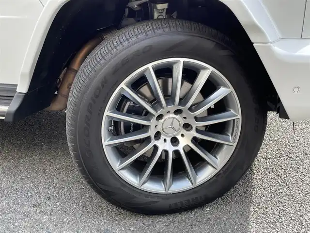 メルセデス・ベンツ ゲレンデヴァーゲン Ｇ４００ｄ AMGライン 神奈川県 2023(令5)年 0.6万km パール ワンオーナー/マヌファクトゥーアプログラム/AMGライン/ラグジュアリーパッケージ/サンルーフ/ブルメスターサウンド/レーダーセーフティパッケージ/黒革シート/純正メモリーナビ・地デジTV/純正USB/BT再生/360°カメラ/ETC2.0/純正前後ドライブレコーダー/前席パワーシート/エアシート/全席シートヒーター/レーダークルーズコントロール/PCS/LKA/BSM/標識認識/純正20インチAW/LEDライト/コーナーセンサー/パドルシフト/プッシュスタート/キーレス×2/R6/7年ディーラー整備記録/保証書・取説あり