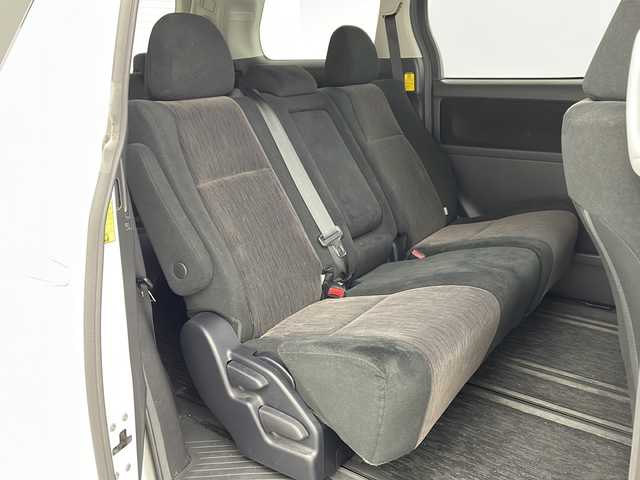 トヨタ ヴェルファイア 2．4Z 兵庫県 2012(平24)年 10.6万km ホワイトパールクリスタルシャイン ・純正ナビ/CD/DVD/MSV/BT/TV/・バックカメラ/・前方ドライブレコーダー/・左右独立エアコン/・MTモード付AT/・ビルトインETC/・革巻ステアリング/・ステアリングスイッチ/・nanoe/・クリアランスソナー/・両側パワースライドドア/・トランクイージークローザー/・オールオートパワーウィンドウ/・横滑り防止装置/・ウインカーミラー/・プッシュスタート/・後席エアコン/・HIDヘッドライト/・フォグランプ/・電動格納ミラー/・スマートキー/・スペアキー/・純正フロアマット/・純正アルミホイール/・取扱説明書/・保証書