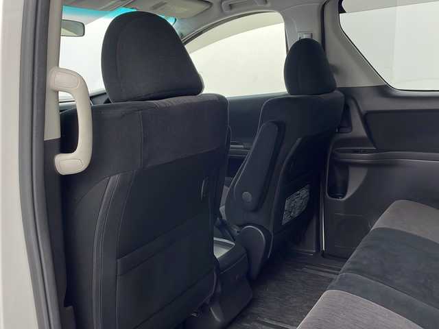 トヨタ ヴェルファイア 2．4Z 兵庫県 2012(平24)年 10.6万km ホワイトパールクリスタルシャイン ・純正ナビ/CD/DVD/MSV/BT/TV/・バックカメラ/・前方ドライブレコーダー/・左右独立エアコン/・MTモード付AT/・ビルトインETC/・革巻ステアリング/・ステアリングスイッチ/・nanoe/・クリアランスソナー/・両側パワースライドドア/・トランクイージークローザー/・オールオートパワーウィンドウ/・横滑り防止装置/・ウインカーミラー/・プッシュスタート/・後席エアコン/・HIDヘッドライト/・フォグランプ/・電動格納ミラー/・スマートキー/・スペアキー/・純正フロアマット/・純正アルミホイール/・取扱説明書/・保証書