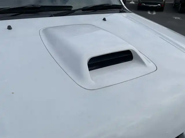 マツダ ＡＺ オフロード XC 埼玉県 2010(平22)年 8.1万km スペリアホワイト 社外ナビ/４ＷＤ/リモコンキー/ホワイトレタータイヤ