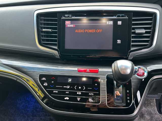 ホンダ オデッセイ アブソルート EX 長野県 2015(平27)年 13.8万km プレミアムヴィーナスブラックP (株)IDOMが運営する【じしゃロン長野店】の自社ローン対象車両になります。こちらは現金ご利用時の価格です。/自社ローンご希望の方は別途その旨お申付け下さい。/運転席、助手席シートヒーター/純正メーカーオプションナビ（ＤＶＤ，ＣＤ）　/ビルトインＥＴＣ/両側パワースライドドア/自ブレ/パドルシフト/クルーズコントロール/純正フリップダウンモニター/ドラレコ前のみ/プッシュスタート/ブラインドスポットモニター