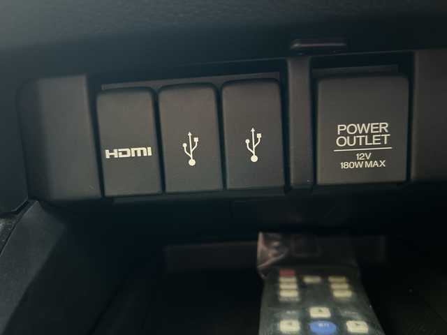 ホンダ オデッセイ アブソルート EX 長野県 2015(平27)年 13.8万km プレミアムヴィーナスブラックP (株)IDOMが運営する【じしゃロン長野店】の自社ローン対象車両になります。こちらは現金ご利用時の価格です。/自社ローンご希望の方は別途その旨お申付け下さい。/運転席、助手席シートヒーター/純正メーカーオプションナビ（ＤＶＤ，ＣＤ）　/ビルトインＥＴＣ/両側パワースライドドア/自ブレ/パドルシフト/クルーズコントロール/純正フリップダウンモニター/ドラレコ前のみ/プッシュスタート/ブラインドスポットモニター