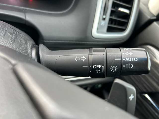 ホンダ オデッセイ アブソルート EX 長野県 2015(平27)年 13.8万km プレミアムヴィーナスブラックP (株)IDOMが運営する【じしゃロン長野店】の自社ローン対象車両になります。こちらは現金ご利用時の価格です。/自社ローンご希望の方は別途その旨お申付け下さい。/運転席、助手席シートヒーター/純正メーカーオプションナビ（ＤＶＤ，ＣＤ）　/ビルトインＥＴＣ/両側パワースライドドア/自ブレ/パドルシフト/クルーズコントロール/純正フリップダウンモニター/ドラレコ前のみ/プッシュスタート/ブラインドスポットモニター