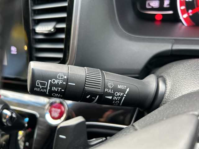 ホンダ オデッセイ アブソルート EX 長野県 2015(平27)年 13.8万km プレミアムヴィーナスブラックP (株)IDOMが運営する【じしゃロン長野店】の自社ローン対象車両になります。こちらは現金ご利用時の価格です。/自社ローンご希望の方は別途その旨お申付け下さい。/運転席、助手席シートヒーター/純正メーカーオプションナビ（ＤＶＤ，ＣＤ）　/ビルトインＥＴＣ/両側パワースライドドア/自ブレ/パドルシフト/クルーズコントロール/純正フリップダウンモニター/ドラレコ前のみ/プッシュスタート/ブラインドスポットモニター