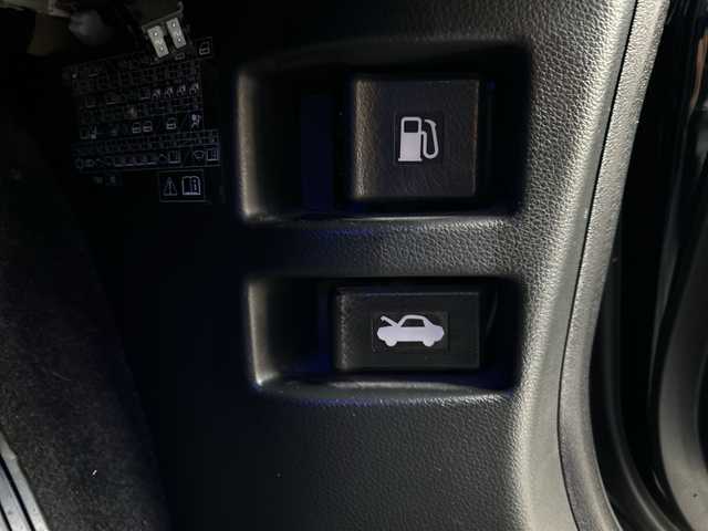 ホンダ オデッセイ アブソルート EX 長野県 2015(平27)年 13.8万km プレミアムヴィーナスブラックP (株)IDOMが運営する【じしゃロン長野店】の自社ローン対象車両になります。こちらは現金ご利用時の価格です。/自社ローンご希望の方は別途その旨お申付け下さい。/運転席、助手席シートヒーター/純正メーカーオプションナビ（ＤＶＤ，ＣＤ）　/ビルトインＥＴＣ/両側パワースライドドア/自ブレ/パドルシフト/クルーズコントロール/純正フリップダウンモニター/ドラレコ前のみ/プッシュスタート/ブラインドスポットモニター