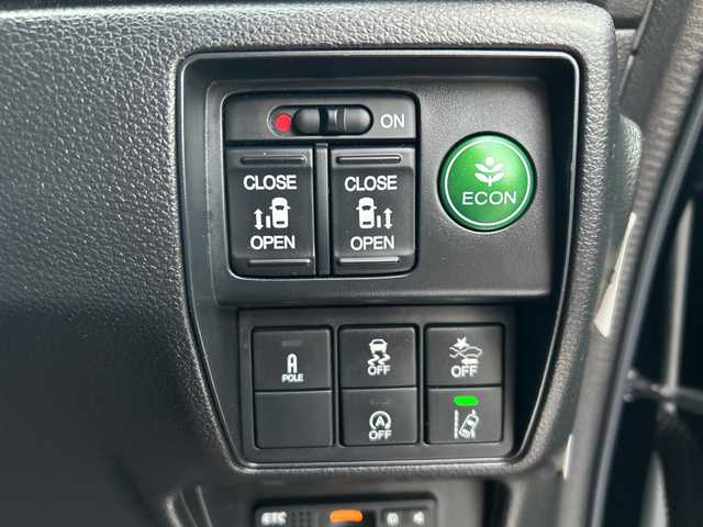 ホンダ オデッセイ アブソルート EX 長野県 2015(平27)年 13.8万km プレミアムヴィーナスブラックP (株)IDOMが運営する【じしゃロン長野店】の自社ローン対象車両になります。こちらは現金ご利用時の価格です。/自社ローンご希望の方は別途その旨お申付け下さい。/運転席、助手席シートヒーター/純正メーカーオプションナビ（ＤＶＤ，ＣＤ）　/ビルトインＥＴＣ/両側パワースライドドア/自ブレ/パドルシフト/クルーズコントロール/純正フリップダウンモニター/ドラレコ前のみ/プッシュスタート/ブラインドスポットモニター