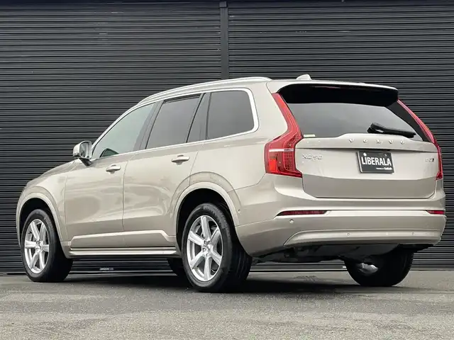 ボルボ ボルボ ＸＣ９０ プラスB5 AWD 山梨県 2022(令4)年 2.4万km シルバー Ｐサンルーフ　/Ｇｏｏｇｌｅナビ　/全周囲Ｃ　/カープレイ　/ＡＣＣ　/ＢＳＡ　/ＬＫＡ　/パイロットＡ　/黒革　/４Ｚシートヒーター　/Ｐシート　/ＬＥＤ　/ＡＨビーム　/デジタルインナーＭ　/Ｐバックドア　/保証書　/スペアＫ