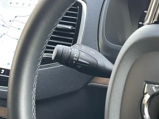 ボルボ ボルボ ＸＣ９０ プラスB5 AWD 山梨県 2022(令4)年 2.4万km シルバー Ｐサンルーフ　/Ｇｏｏｇｌｅナビ　/全周囲Ｃ　/カープレイ　/ＡＣＣ　/ＢＳＡ　/ＬＫＡ　/パイロットＡ　/黒革　/４Ｚシートヒーター　/Ｐシート　/ＬＥＤ　/ＡＨビーム　/デジタルインナーＭ　/Ｐバックドア　/保証書　/スペアＫ