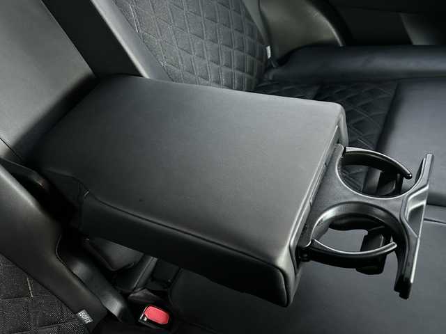 トヨタ ハリアー エレガンス 茨城県 2015(平27)年 5.7万km スパークリングブラックパールクリスタルシャイン 純正ナビ/-(SD/フルセグTV/BT/AM/FM）/禁煙車/バックカメラ/LEDヘッドライト/D席パワーシート/プッシュスタート/ハーフレザーシート/純正17アルミホイール/電動格納ミラー/アイドリングストップ/ETC/プッシュスタート