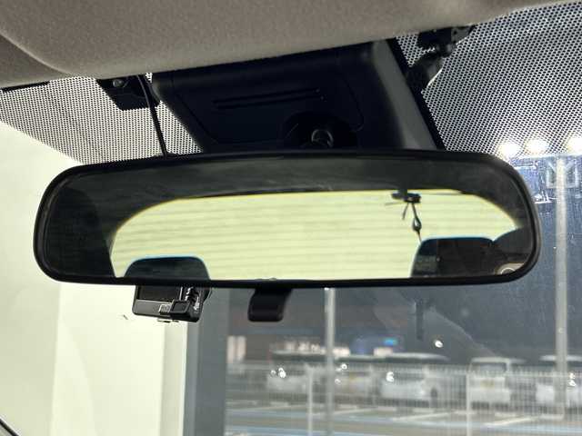 トヨタ ヴィッツ ハイブリッド F 奈良県 2017(平29)年 3.5万km ブラックマイカ SDナビ/AVIC-RW901/Bluetooth フルセグTV CD DVD iPod/バックカメラ/レーンキープアシスト/オートハイビーム/ドラレコ/ETC/スマートキー/純正フロアマット