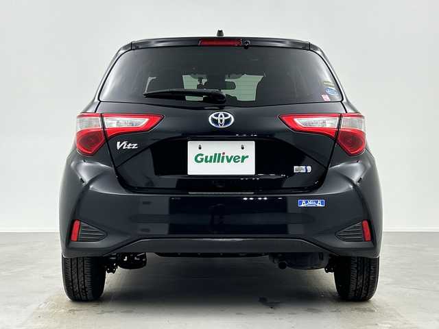 トヨタ ヴィッツ ハイブリッド F 奈良県 2017(平29)年 3.5万km ブラックマイカ SDナビ/AVIC-RW901/Bluetooth フルセグTV CD DVD iPod/バックカメラ/レーンキープアシスト/オートハイビーム/ドラレコ/ETC/スマートキー/純正フロアマット