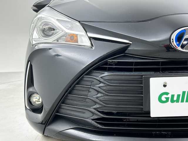 トヨタ ヴィッツ ハイブリッド F 奈良県 2017(平29)年 3.5万km ブラックマイカ SDナビ/AVIC-RW901/Bluetooth フルセグTV CD DVD iPod/バックカメラ/レーンキープアシスト/オートハイビーム/ドラレコ/ETC/スマートキー/純正フロアマット