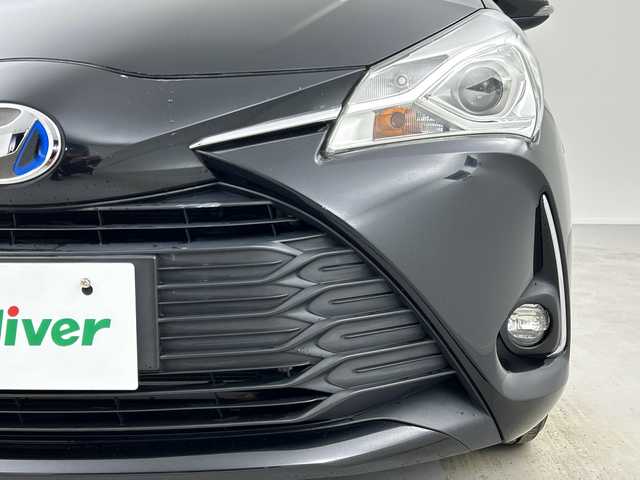 トヨタ ヴィッツ ハイブリッド F 奈良県 2017(平29)年 3.5万km ブラックマイカ SDナビ/AVIC-RW901/Bluetooth フルセグTV CD DVD iPod/バックカメラ/レーンキープアシスト/オートハイビーム/ドラレコ/ETC/スマートキー/純正フロアマット