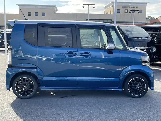 ホンダ Ｎ ＢＯＸ カスタム ターボ SSパッケージ 長崎県 2014(平26)年 8.4万km 青／シルバー 純正SDナビ/CD/DVD/BT/USB/フルセグTV/バックカメラ/両側パワースライドドア/ステアリングスイッチ/クルーズコントロール/パドルシフト/CTBA/LEDヘッドライト/オートライト