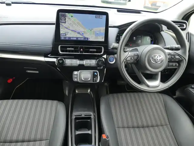 トヨタ アクア Z 千葉県 2021(令3)年 1.2万km プラチナホワイトパールマイカ Toyota Safety Sense/・プリクラッシュセーフティ/・レーンディパーチャーアラート/・オートハイビーム/・レーダークルーズコントロール/・ブラインドスポットモニター/アドバンスドパーク/ヘッドアップディスプレイ/アイドリングストップ/純正コネクティッドナビ/地デジTV/【Bluetooth接続】/パノラミックビューモニター/ドライブレコーダー（前後撮影）/運転席パワーシート/ハーフレザーシート/前席シートヒーター/ステアリングヒーター/ステアリングスイッチ/革巻きステアリング/ETC（2.0）/LEDヘッドライト/ウインカーミラー/モデリスタ15インチアルミホイル/サイド/カーテンエアバッグ/スマートキー