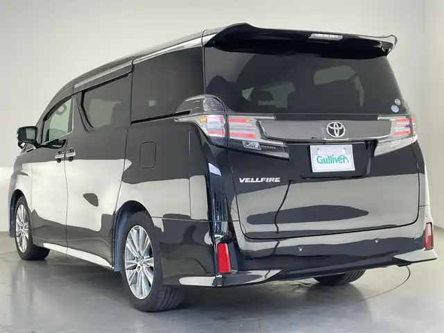 トヨタ ヴェルファイア Z Aエディション ゴールデンアイズ 愛知県 2017(平29)年 8.4万km ブラック アルパイン１１型ナビ　フルセグＴＶ　ＨＤＭＩ　アルパイン１２．８型後席モニター　バックカメラ　ハーフレザー　クルコン　両側パワースライドドア　ＥＴＣ　電動パーキング　ＬＥＤオートライト　フォグ　ステアリングスイッチ　禁煙車