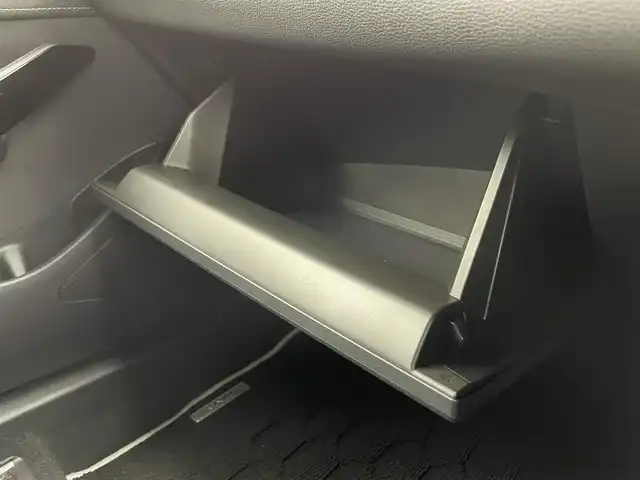 トヨタ カローラツーリング ダブルバイビー 富山県 2020(令2)年 3.4万km ブラックマイカ 純正ナビ（AM/FM/USB/BT/Miracast）/フルセグTV/バックカメラ/アダプティブクルーズコントロール/衝突被害軽減ブレーキ/レーンキープアシスト/コーナーセンサー前後/ブラインドスポットモニター/オートマチックハイビーム/LEDヘッドライト/ハーフレザーシート/純正17インチAW/スマートキー/プッシュスタート/保証書/純正フロアマット