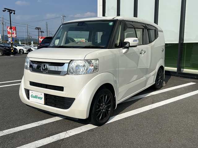 ホンダ Ｎ ＢＯＸ スラッシュ G Aパッケージ 岐阜県 2015(平27)年 8.6万km プレミアムホワイトパールⅡ 登録時走行距離85478km/純正7V型ＳＤナビ　/ワンセグテレビ　/バックモニター　/Ｂｌｕｅｔｏｏｔｈ/ＣＤ／ＤＶＤ/ＳＤミュージックサーバー/スマートキー　/スペアキー１本　/プッシュスタート　/パワーステアリング/パワーウィンドウ/エアコンAAC/ベンチシート/フルフラットシート/純正フロアマット/社外14アルミホイール/ABS/横滑り防止装置/オートライト/キセノンヘッドライト/エアバッグW＋サイド/衝突被害軽減システム