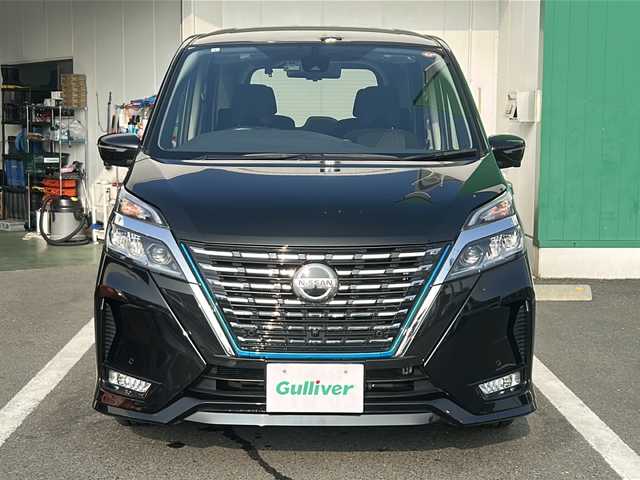 日産 セレナ 京都府 2021(令3)年 6.9万km ダイヤモンドブラック 両側電動ドア　/純正ナビ　/全周囲カメラ　/ブラインドスポットモニター　/衝突被害軽減システム　/レーダークルーズ　/ドラレコ　/コーナーセンサー　/スマートキー/ＬＥＤヘッドライト　/フォグランプ