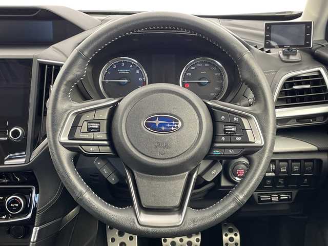 スバル フォレスター ハイブリッド アドバンス 新潟県 2019(令1)年 4.6万km クリスタルホワイトP アイサイトVer3/純正ナビ【CN-LR840D】/・フルセグ/・Bluetooth/・HDMI/全方位モニター/スマートキー/プッシュスタート/4WD/レーダークルーズ/サンルーフ/パワーバックドア/ETC/デジタルインナーミラー/純正ドライブレコーダー/ハーフレザーシート /前席シートヒーター/前席パワーシート/メモリーシート/ハンドルヒーター/純正18AW/LEDヘッドライト/オートライト/W＆サイドエアバック /カーテンエアバック