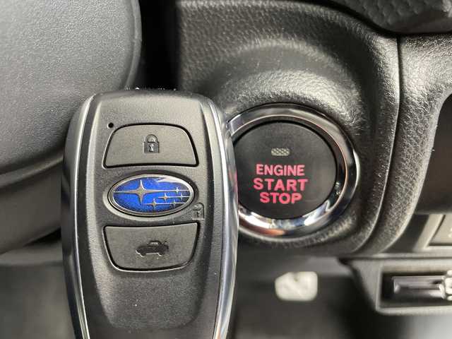 スバル フォレスター ハイブリッド アドバンス 新潟県 2019(令1)年 4.6万km クリスタルホワイトP アイサイトVer3/純正ナビ【CN-LR840D】/・フルセグ/・Bluetooth/・HDMI/全方位モニター/スマートキー/プッシュスタート/4WD/レーダークルーズ/サンルーフ/パワーバックドア/ETC/デジタルインナーミラー/純正ドライブレコーダー/ハーフレザーシート /前席シートヒーター/前席パワーシート/メモリーシート/ハンドルヒーター/純正18AW/LEDヘッドライト/オートライト/W＆サイドエアバック /カーテンエアバック