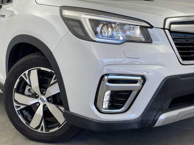 スバル フォレスター ハイブリッド アドバンス 新潟県 2019(令1)年 4.6万km クリスタルホワイトP アイサイトVer3/純正ナビ【CN-LR840D】/・フルセグ/・Bluetooth/・HDMI/全方位モニター/スマートキー/プッシュスタート/4WD/レーダークルーズ/サンルーフ/パワーバックドア/ETC/デジタルインナーミラー/純正ドライブレコーダー/ハーフレザーシート /前席シートヒーター/前席パワーシート/メモリーシート/ハンドルヒーター/純正18AW/LEDヘッドライト/オートライト/W＆サイドエアバック /カーテンエアバック