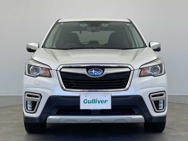 スバル フォレスター ハイブリッド アドバンス 新潟県 2019(令1)年 4.6万km クリスタルホワイトP アイサイトVer3/純正ナビ【CN-LR840D】/・フルセグ/・Bluetooth/・HDMI/全方位モニター/スマートキー/プッシュスタート/4WD/レーダークルーズ/サンルーフ/パワーバックドア/ETC/デジタルインナーミラー/純正ドライブレコーダー/ハーフレザーシート /前席シートヒーター/前席パワーシート/メモリーシート/ハンドルヒーター/純正18AW/LEDヘッドライト/オートライト/W＆サイドエアバック /カーテンエアバック